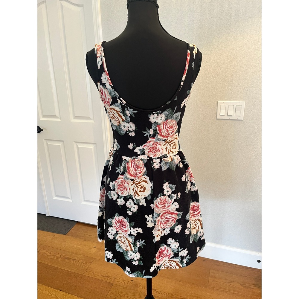 Floral Print Skater Mini Dress Black Rose Scoop Neck Sleeveless A Line Size S - Picture 11 of 14